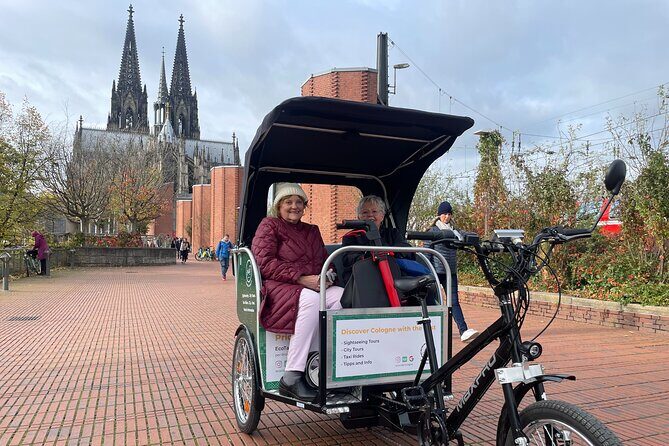 City Tour per Rikscha in Cologne - Authentic Experience and Practicalities