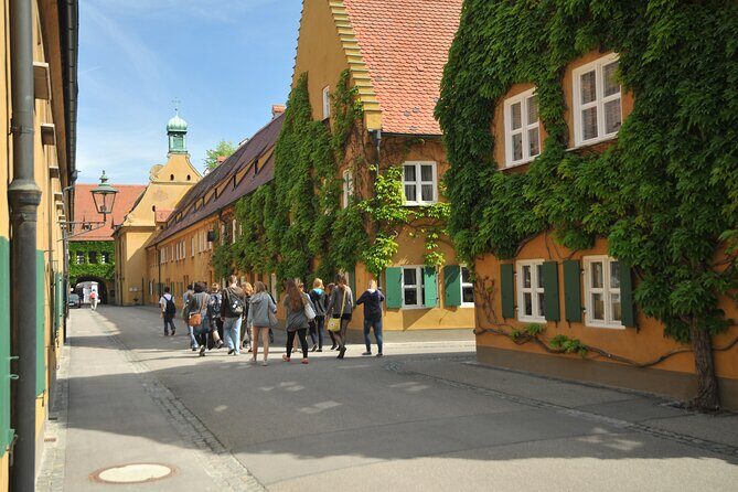 Classic city tour in the World Heritage City of Augsburg - The Guide and Group Dynamics