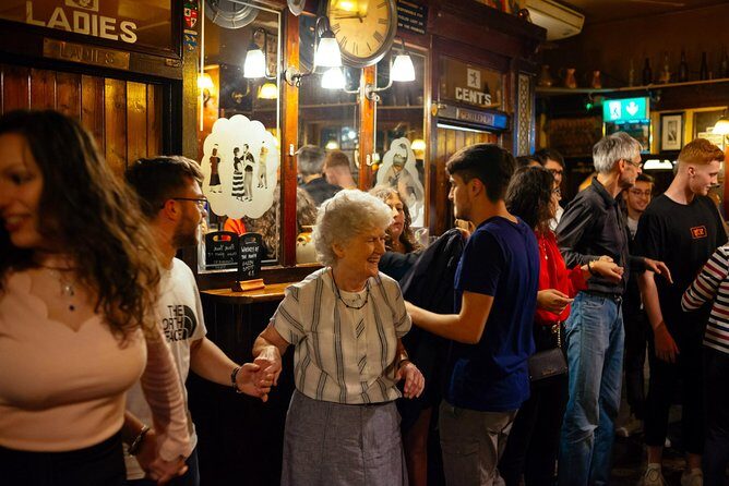 Classic Irish Pubs Private Tour of Dublin: Live Music, Beer and Nightlife - Who Should Consider This Tour?