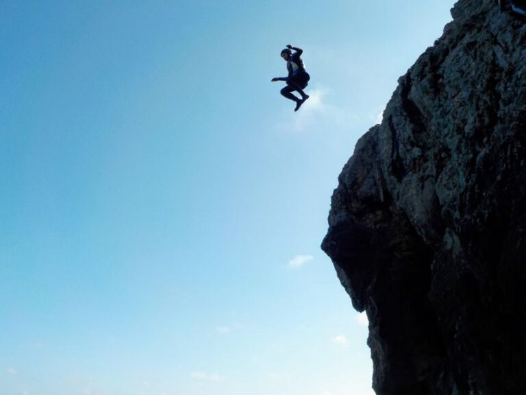 Coasteering Algarve: Cliff Jump, Swim & Climb in Sagres - What’s Included and What You Should Bring