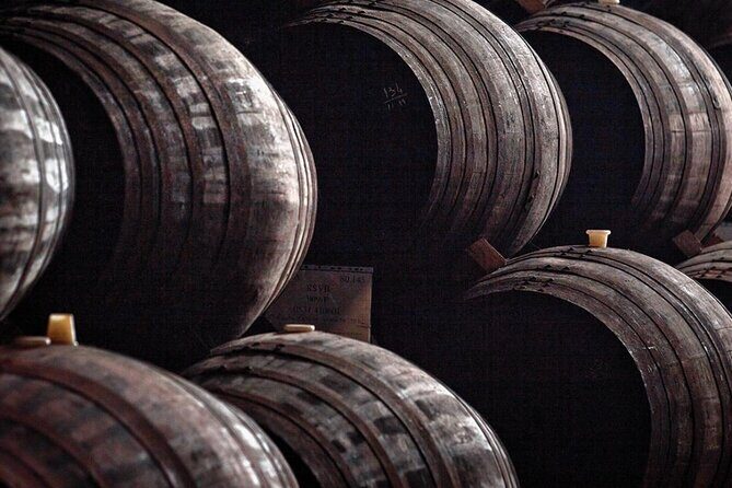 Cockburns Cellar: Visit & Wine Tasting - Why Choose This Experience?
