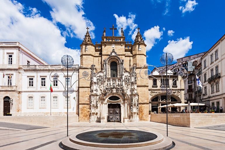 Coimbra and Aveiro Full-Day Private Tour from Lisbon - Transportation and Group Size