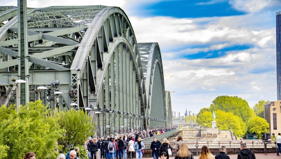 Cologne: Capture the most Photogenic Spots with a Local - Who Would Enjoy This Tour?