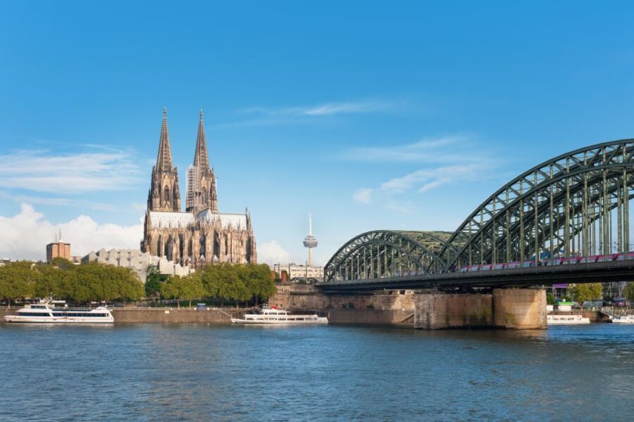 Cologne Cathedral and Old Town Tour with 1 Kölsch - Practical Tips and Considerations