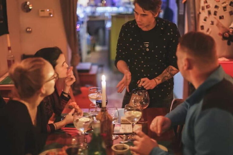 Cologne: Gin Tasting at The Bär with Welcome Cocktail - Why This Tour Works