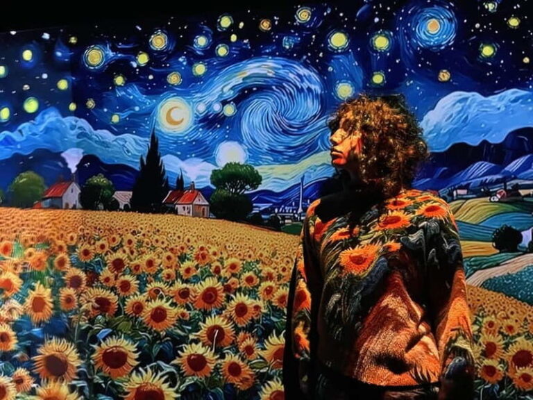 Combined ticket: Digital Exhibition & Museum of Illusions - A Deep Dive into the Experience