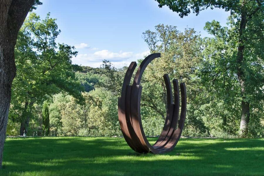 Commanderie de Peyrassol: Guided tour of the Art Collection - Why This Tour Is Worth Considering