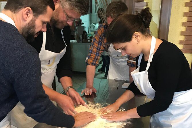 Cooking lesson: tagliatelle, mozzarella and tiramisu - In-Depth Look at the Cooking Experience