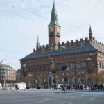Copenhagen: Canal Boat Cruise & Old Town/Nyhavn Walking Tour - A Detailed Look at the Tour Experience