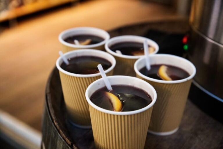 Copenhagen: Christmas Walking Tour with Treats and Drinks - A Deep Dive into the Copenhagen Christmas Walking Tour