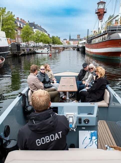 Copenhagen: Electric Boat Canal Tour with Guide - What the Tour Includes and How It Works