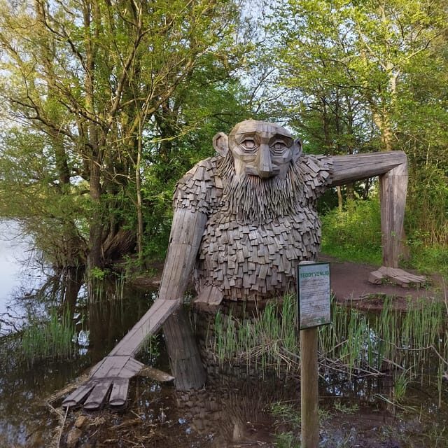 Copenhagen: Six Forgotten Giant Sculptures Tour by Bus - A Deep Dive into the Copenhagen Giants Tour