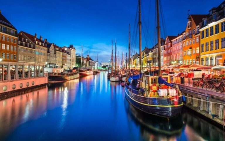 Copenhagen Tour in Spanish - A Deep Dive into the Copenhagen Tour Experience