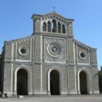 Cortona - Easy guided eBike tour around the Etruscan City. - What’s Included and What’s Not