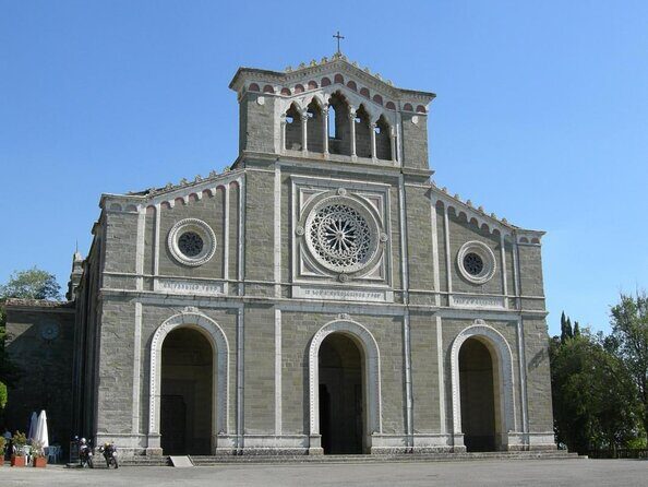 Cortona - Easy guided eBike tour around the Etruscan City. - What’s Included and What’s Not
