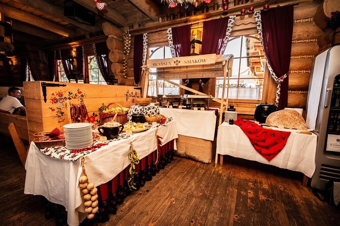Cottage Style Evening with Folk Show and Traditional Feast from Krakow - What Makes This Experience Special?