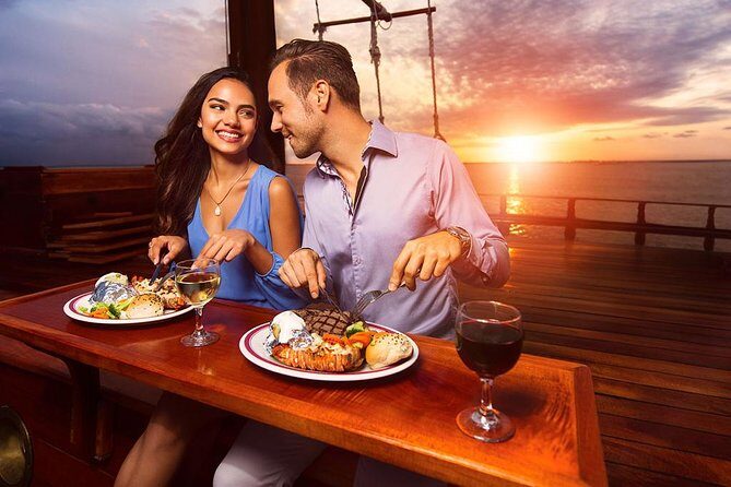Couples Night, Romantic Sunset in Lagoon Nichupte & Live Music from Cancun - Practical Details and Considerations