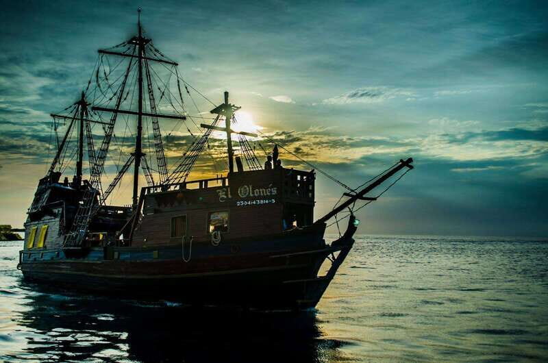 Cozumel: Pirate Ship Cruise with Open Bar, Dinner, and Show - A Closer Look at the Experience
