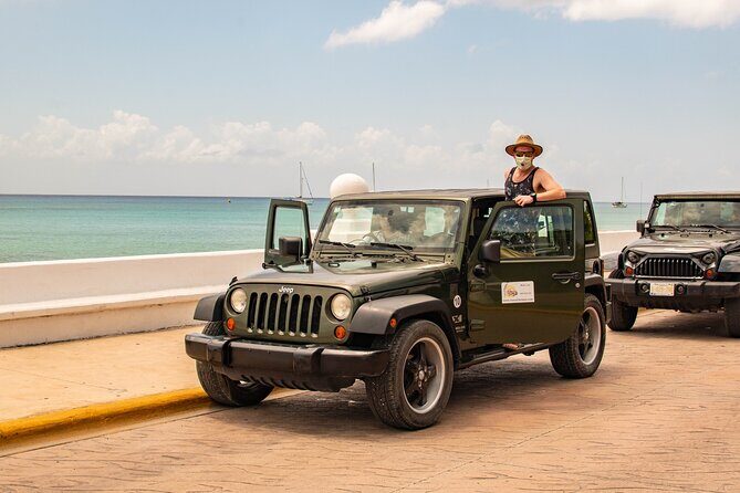 Cozumel Private Jeep Tour with Snorkeling Experience and Lunch