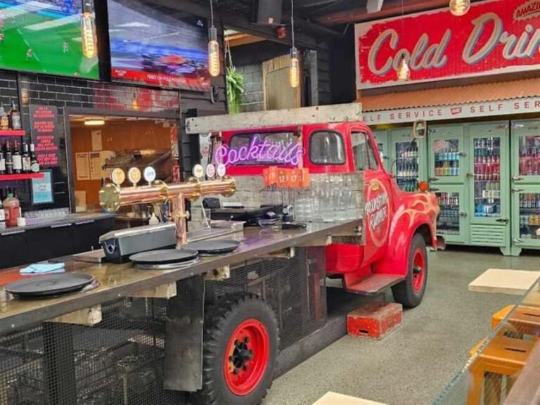 Craft beers & car museum - Half Day Tour - Exploring the Hutt Valley: A Drive Full of Stories and Sights