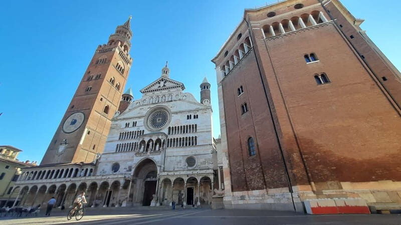 Cremona: City of art and music in Italian - Who Will Love This Tour?