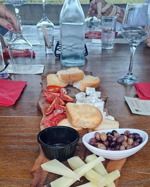 Crete: 2 Wineries Tour with Wine Tasting & Lunch - What to Expect and How to Prepare