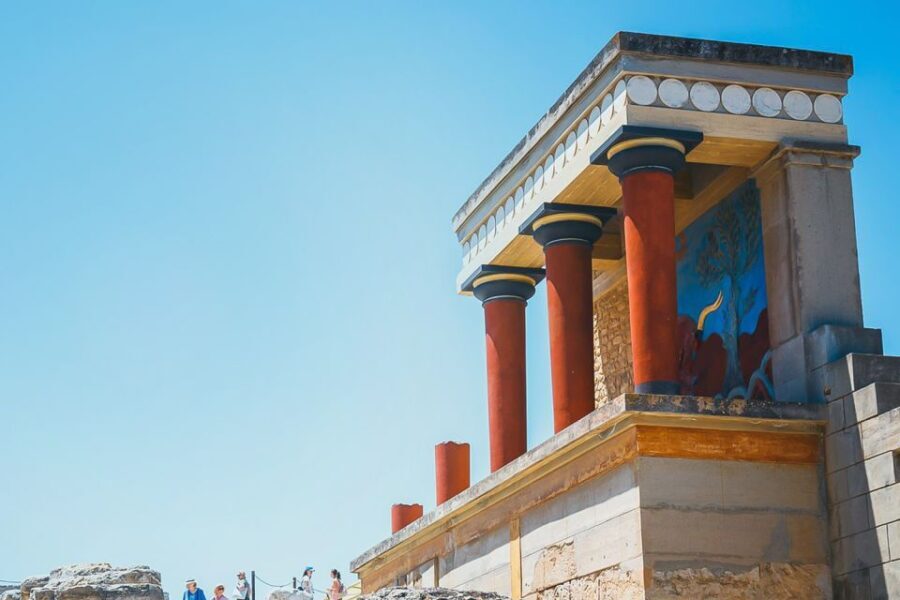 Crete: Knossos Palace and Museum E-Tickets with Audio Guides - An In-Depth Look at the Experience
