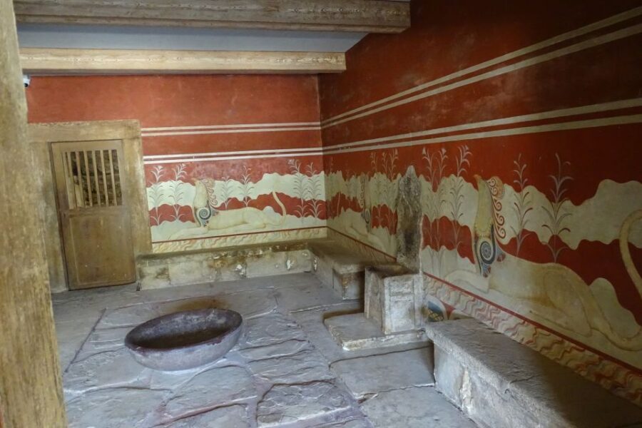 Crete: Knossos Palace, Zeus Cave & Oil Mill Private Tour - Who Will Love This Tour?