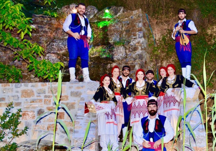 Crete: Traditional Cretan Night: Live Show and Dinner - Who This Tour Is Best For