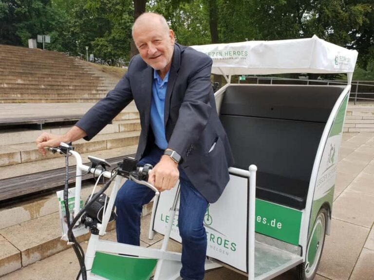 Crime show city tour by rickshaw including guide - The Sum Up