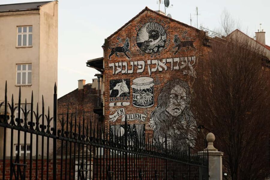 Criminal Kazimierz: In the Footsteps of the Krakow's Vampire - Practical Details and Value