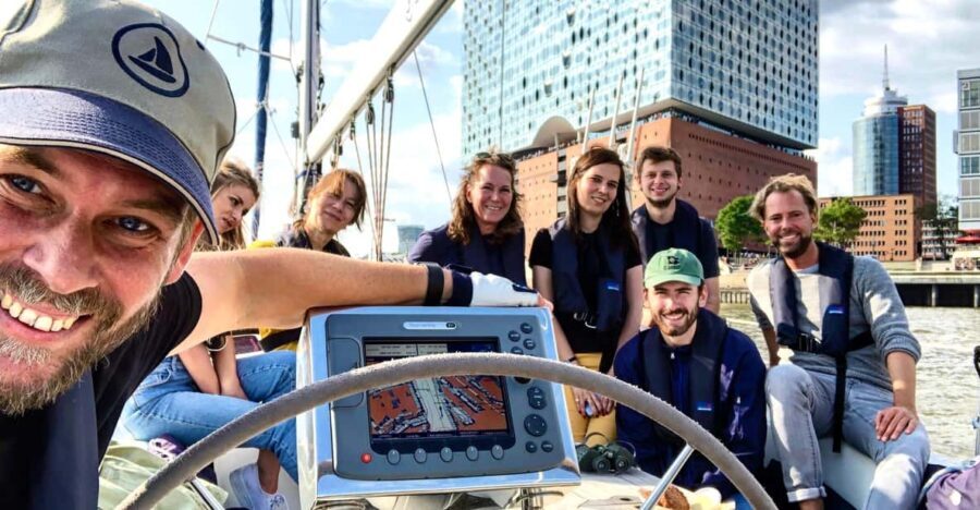 "Cruise in the City" - Sailing Yacht Event, Hamburg/Elbe - An In-Depth Look at the Hamburg Sailing Yacht Experience