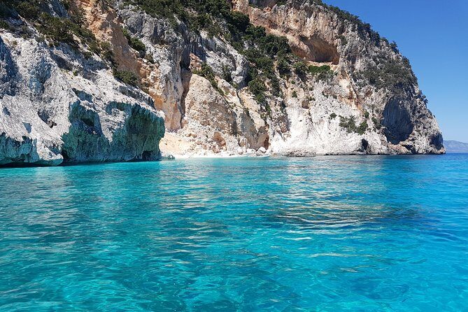 Daily sailing trip in the Orosei coves with lunch - An In-Depth Review of the Orosei Coves Sailing Tour