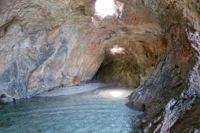 Daily tour in dinghy Favignana and Levanzo - The Experience and What It Means for Travelers