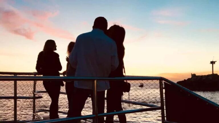 Dana Point: Evening Harbor Wine Cruise with snacks - An In-Depth Look at the Dana Point Harbor Wine Cruise