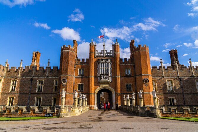 Dark History of the Tudors: Private Tour of Hampton Court Palace - Why Choose This Tour?