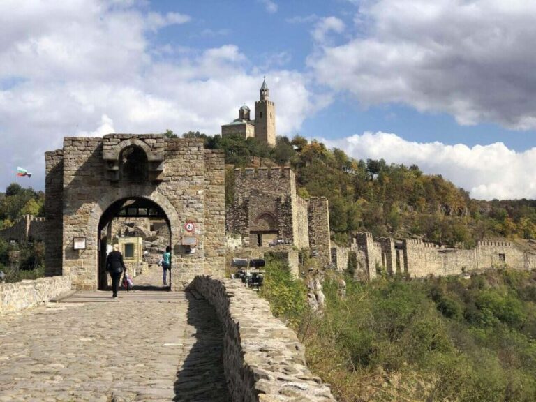 Day Trip to Bulgaria and Veliko Tarnovo from Bucharest - The Itinerary: A Closer Look