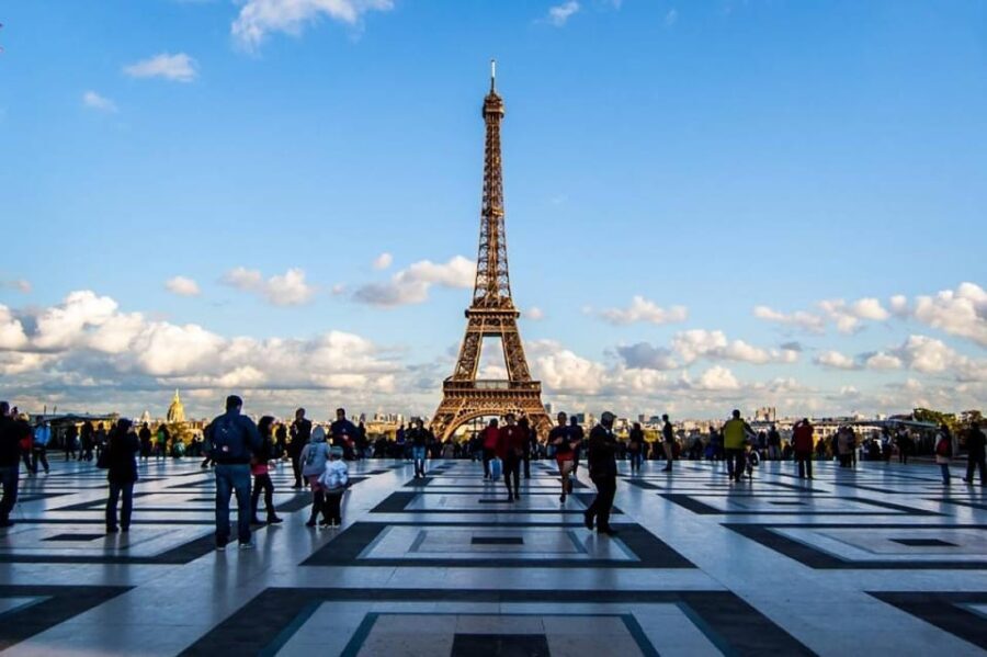 Day Trip to Paris with a 3-course Lunch - Arriving in Paris: Time to Explore