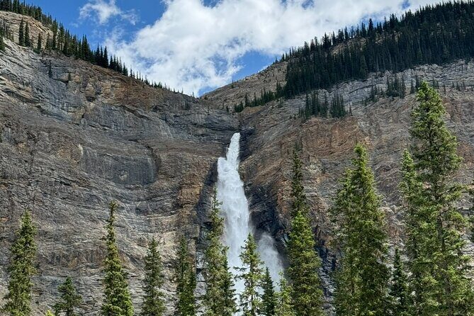 Day Trip to Takakkaw Falls Emerald Lake Natural Bridge Banff - Who Should Consider This Tour?