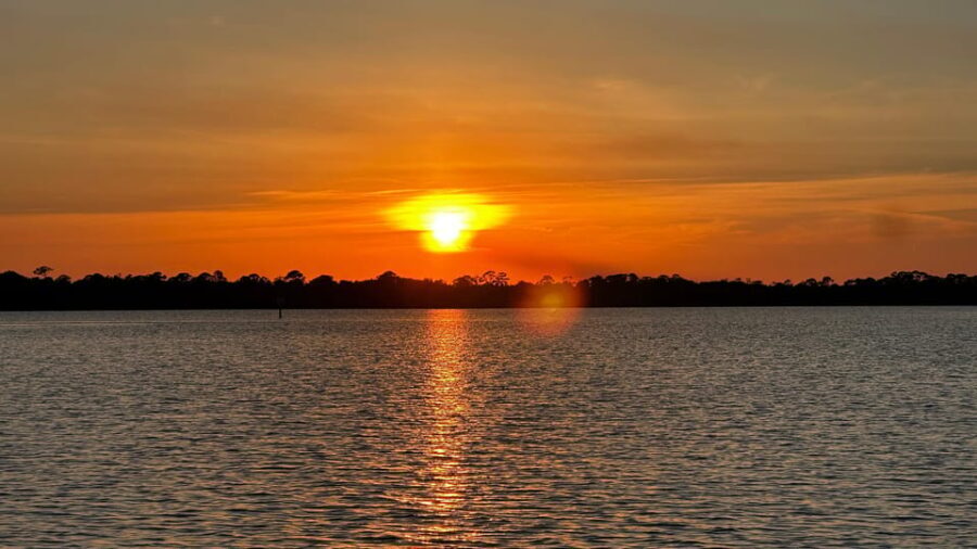 Daytona Beach: Small Group Champagne Sunset Cruise