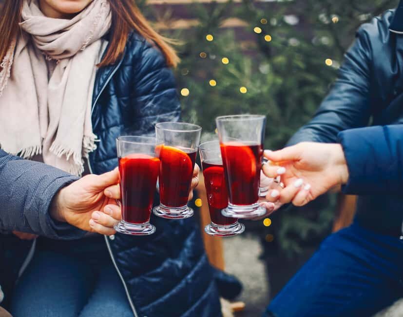 Delightful Advent tour: sparkling wine, cookies, and mulled wine in Würzburg