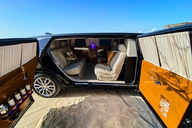 Deluxe GMC Limousine from Cancun Airport to Puerto Morelos - Who Is This Transfer Best For?