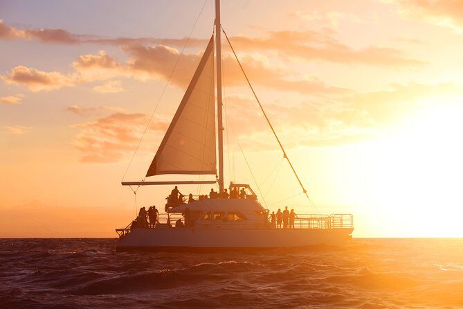 Deluxe Na Pali Sunset Tour on the Lucky Lady - Who Should Consider This Tour?