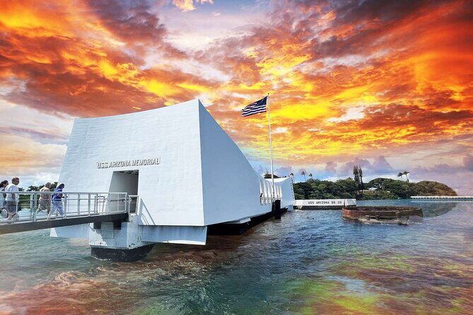 Deluxe Pearl Harbor, Arizona Memorial, and Visitor Center Tour - The Tour Experience: A Step-by-Step Breakdown