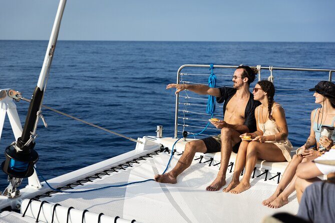 Deluxe Sail & Snorkel to the Captain Cook Monument - Practical Information & Tips