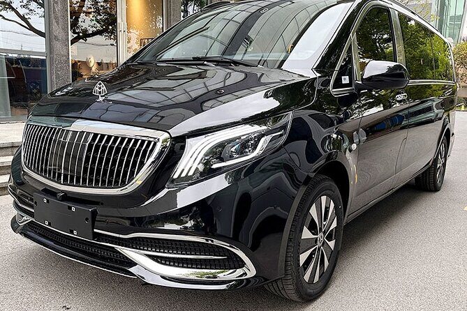 Departure Private Transfer: Gold Coast to Airport OOL in Business Car - Who Will Love This Service?
