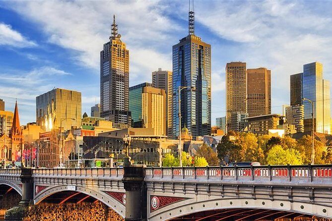 Departure Transfer from Melbourne to Melbourne Airport MEL in Van - Is This Transfer Right for You?