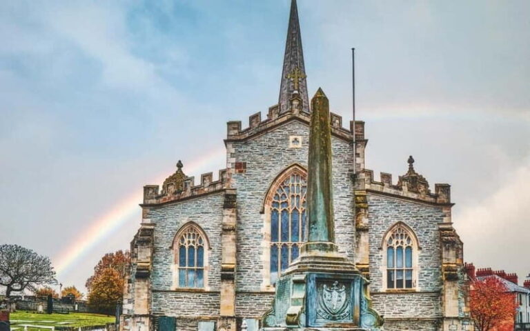 Derry: City Walking Tour & Exploration Game - Who Will Love This Tour?