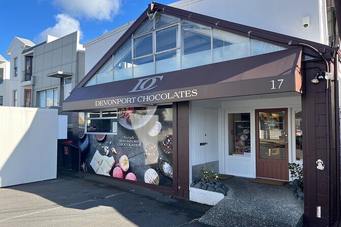 Devonports Village: A Self Guided Wheelchair-Friendly Audio Tour - Exploring Waiheke’s Devonport: A Practical Walkthrough