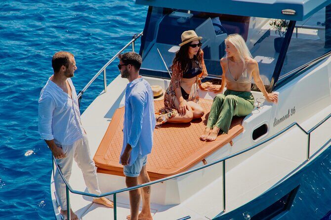 Diamond 36 Private Motor Yacht Caldera Cruise - Exploring the Diamond 36 Private Caldera Cruise in Detail